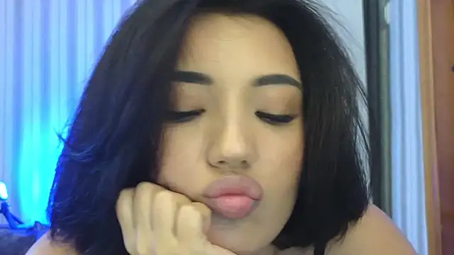 Snapshot of lily__foster chatting on September 2025 10:15:01 AM lily foster online show from September 2025 10:15:01 AM
