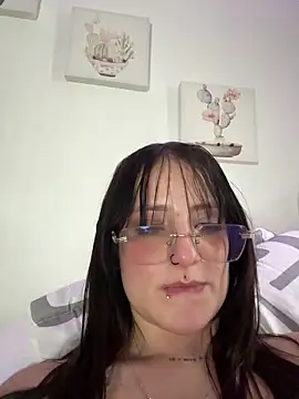 Megan lu2 online show from February 2025 01:11:02 PM