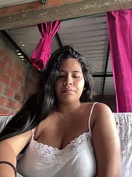 Snapshot of moncerrat_luna chatting on March 2025 04:26:02 PM moncerrat luna online show from March 2025 04:26:02 PM