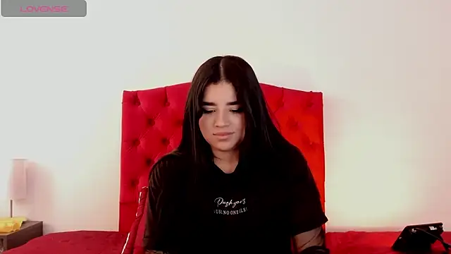 Snapshot of aliice_walker_ chatting on December 2024 07:43:02 PM aliice walker online show from December 2024 07:43:02 PM