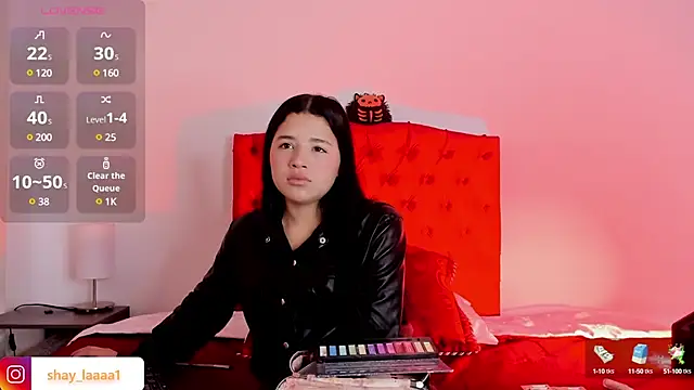 Snapshot of aliice_walker_ chatting on December 2024 12:24:01 PM aliice walker online show from December 2024 12:24:01 PM