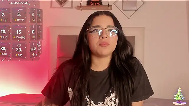 Snapshot of aliice_walker_ chatting on January 2025 07:01:02 PM aliice walker online show from January 2025 07:01:02 PM