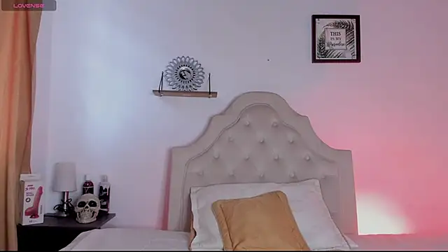 Snapshot of aliice_walker_ chatting on September 2025 01:33:01 PM aliice walker online show from September 2025 01:33:01 PM