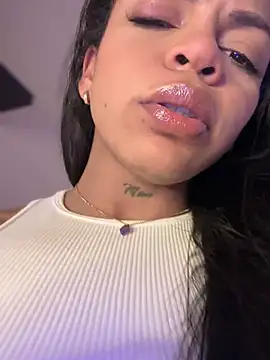 Charly  online show from December 2024 01:04:02 AM