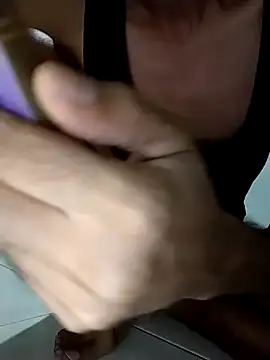 Snapshot of Dwirosebig chatting on October 2025 07:49:02 PM Dwirosebig online show from October 2025 07:49:02 PM