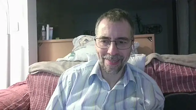 Snapshot of ptitcanard60600 chatting on June 2026 09:53:01 PM ptitcanard60600 online show from June 2026 09:53:01 PM