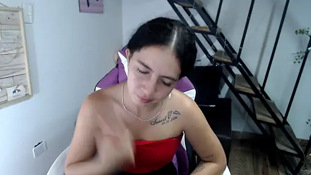 Snapshot of samantha_baby_ chatting on November 2025 06:53:02 PM samantha baby online show from November 2025 06:53:02 PM