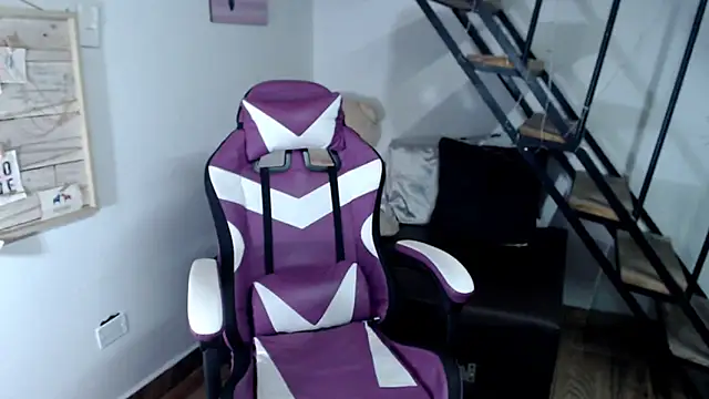 Snapshot of samantha_baby_ chatting on November 2025 07:13:02 PM samantha baby online show from November 2025 07:13:02 PM