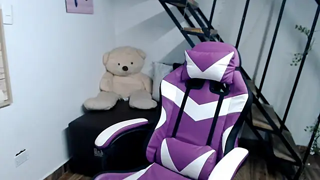 Snapshot of samantha_baby_ chatting on November 2025 05:46:02 PM samantha baby online show from November 2025 05:46:02 PM