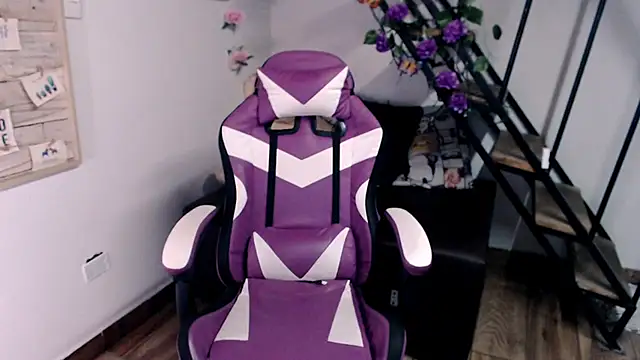 samantha baby  online show from February 2026 09:11:02 PM