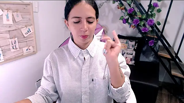 Snapshot of samantha_baby_ chatting on June 2026 05:33:02 PM samantha baby online show from June 2026 05:33:02 PM
