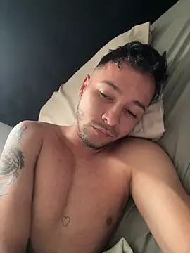 camilo gonzalez02 online show from December 2024 11:43:02 AM