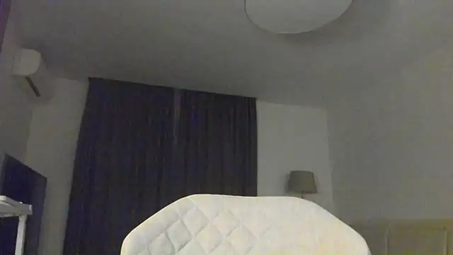 Snapshot of FameAndFlavour chatting on March 2025 06:56:02 PM FameAndFlavour online show from March 2025 06:56:02 PM