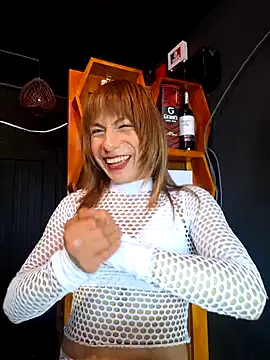 Snapshot of Evehampy chatting on February 2025 10:02:01 PM Evehampy online show from February 2025 10:02:01 PM