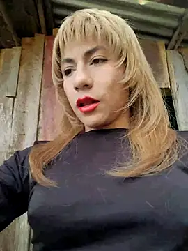 Snapshot of Evehampy chatting on September 2025 09:05:02 PM Evehampy online show from September 2025 09:05:02 PM