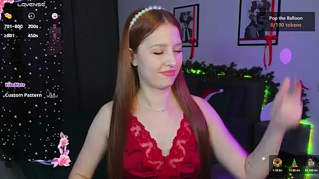 Snapshot of EleanorePeach chatting on December 2024 11:41:02 AM EleanorePeach online show from December 2024 11:41:02 AM