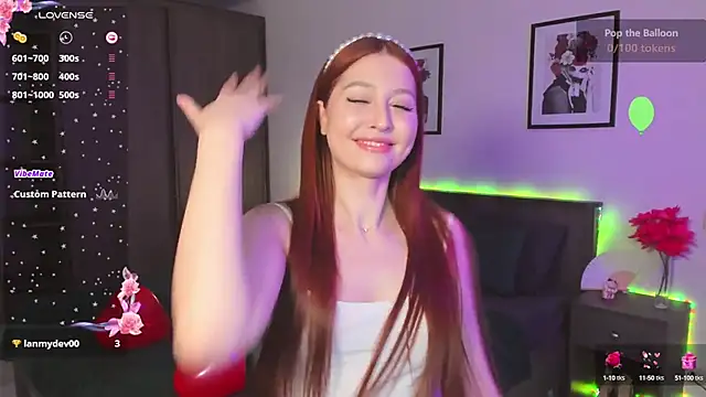 Snapshot of EleanorePeach chatting on February 2025 11:28:01 AM EleanorePeach online show from February 2025 11:28:01 AM