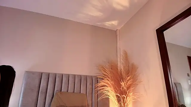 Snapshot of NoraDasilva chatting on November 2025 11:16:02 PM NoraDasilva online show from November 2025 11:16:02 PM