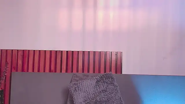 Snapshot of NoraDasilva chatting on December 2025 01:39:01 PM NoraDasilva online show from December 2025 01:39:01 PM