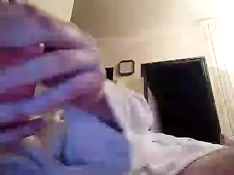 Snapshot of popperspair chatting on January 2025 12:39:02 AM popperspair online show from January 2025 12:39:02 AM