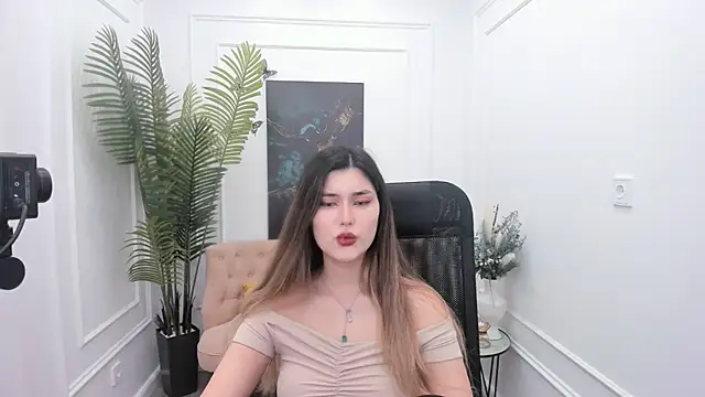 Snapshot of AnneTLi chatting on November 2025 03:20:02 AM AnneTLi online show from November 2025 03:20:02 AM