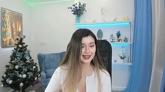 Snapshot of AnneTLi chatting on December 2025 07:53:02 PM AnneTLi online show from December 2025 07:53:02 PM