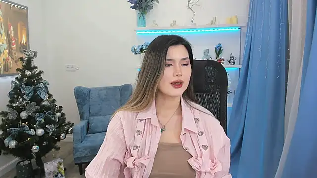 Snapshot of AnneTLi chatting on December 2025 08:02:01 PM AnneTLi online show from December 2025 08:02:01 PM