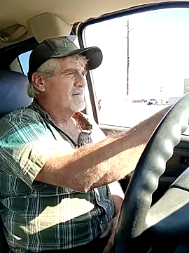 Snapshot of TTolbert chatting on December 2024 06:04:02 PM TTolbert online show from December 2024 06:04:02 PM