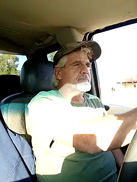 Snapshot of TTolbert chatting on December 2024 10:34:02 PM TTolbert online show from December 2024 10:34:02 PM