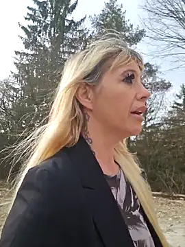 Sexy Sparkling  online show from March 2026 01:37:02 PM