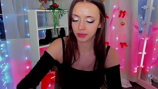 MipsyMipson online show from December 2024 01:49:02 PM