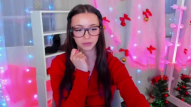 MipsyMipson online show from December 2024 12:44:02 PM