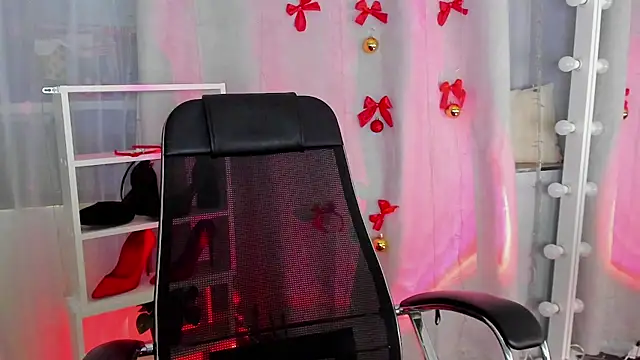 MipsyMipson online show from December 2024 11:22:02 AM