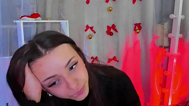 MipsyMipson online show from December 2024 04:39:01 PM