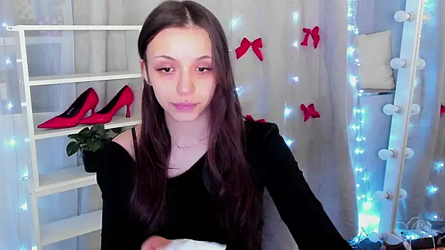 MipsyMipson online show from January 2025 10:32:01 AM