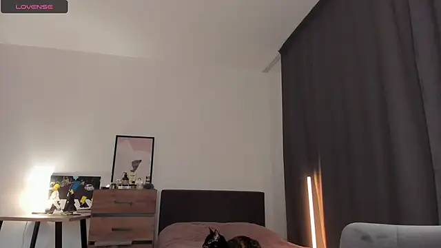 Alice Dias online show from February 2025 05:29:01 PM