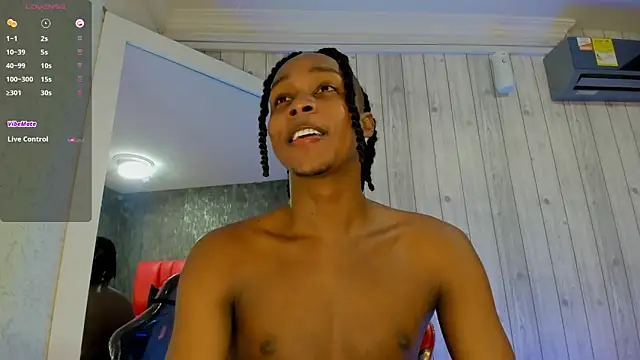 DominicSccott online show from September 2025 12:48:01 PM