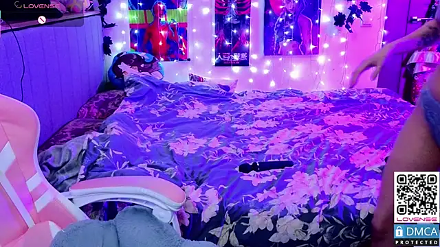 Snapshot of Violet_Noir chatting on March 2025 02:48:01 PM Violet Noir online show from March 2025 02:48:01 PM