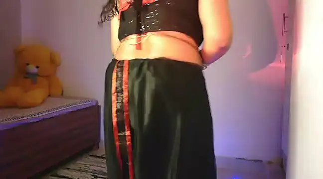 Snapshot of vanyaaurmohan chatting on March 2025 09:10:02 PM vanyaaurmohan online show from March 2025 09:10:02 PM