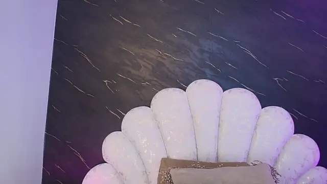  MiaBrown  online show from April 2026 12:06:02 PM