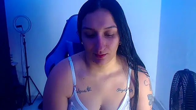 Snapshot of liz_dirty chatting on September 2025 10:44:02 PM liz dirty online show from September 2025 10:44:02 PM