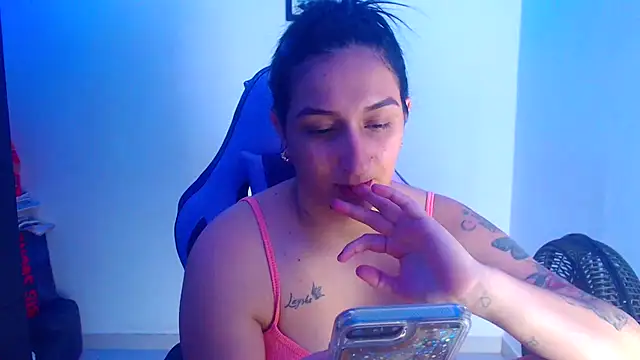 Snapshot of liz_dirty chatting on September 2025 10:24:02 PM liz dirty online show from September 2025 10:24:02 PM