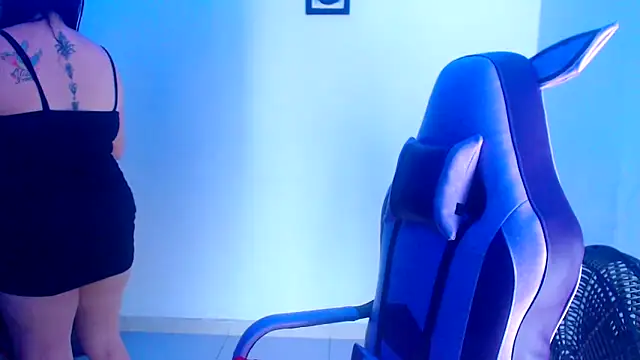 Snapshot of liz_dirty chatting on October 2025 10:40:02 PM liz dirty online show from October 2025 10:40:02 PM