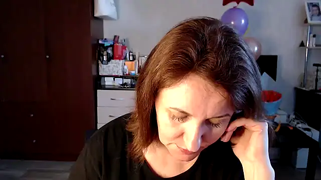 DonnaMagdalena online show from March 2026 11:27:01 AM