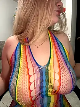 Snapshot of Celestedubois chatting on December 2025 07:11:02 PM Celestedubois online show from December 2025 07:11:02 PM