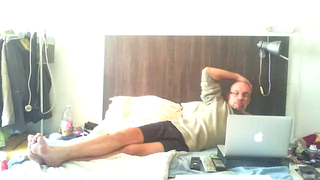 Snapshot of dazuk4513 chatting on May 2026 03:51:02 PM dazuk4513 online show from May 2026 03:51:02 PM