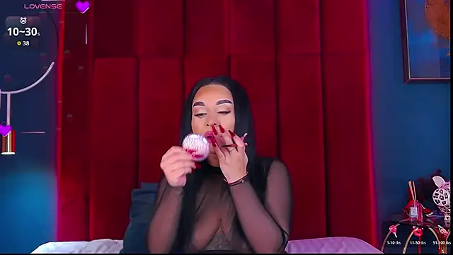 MadyLuxxx online show from October 2025 06:40:02 PM