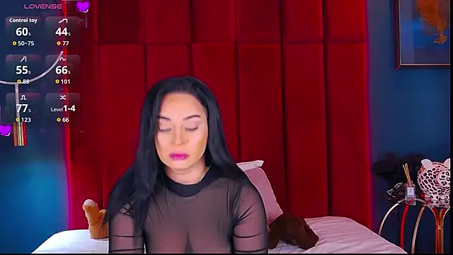 MadyLuxxx online show from November 2025 08:30:01 PM