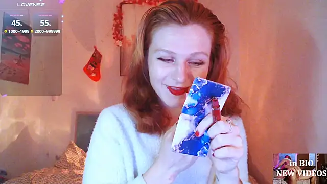 Cassie Wild online show from December 2025 01:39:02 PM