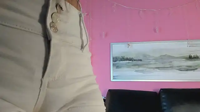 Tiffanysurez  online show from March 2025 07:01:02 PM